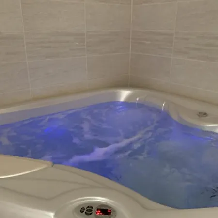 Vila Sejour Romantique Jacuzzi Interieur Prive