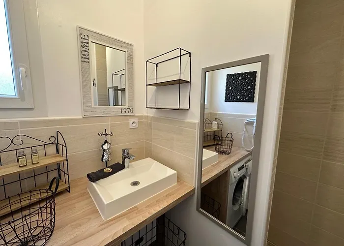 Sejour Romantique Jacuzzi Interieur Prive * Le Vigan (Lot)